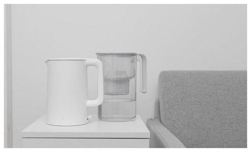 新闻爆料水壶事件视频播放,真相与争议引发社会热议